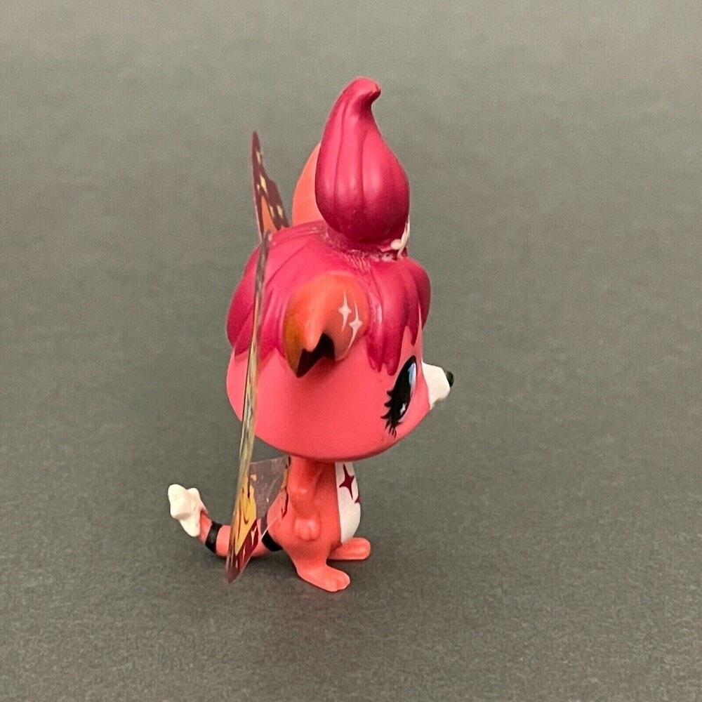 LPS Littlest Pet Shop Hasbro Figure with Wings - Picture 4 of 4